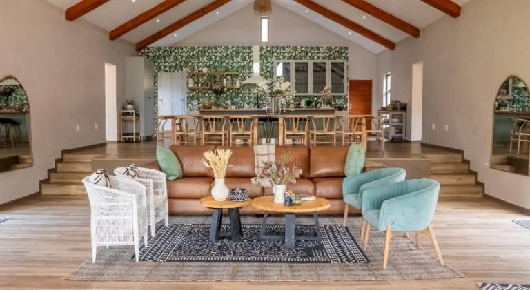 594 m&sup2; Ferienhaus