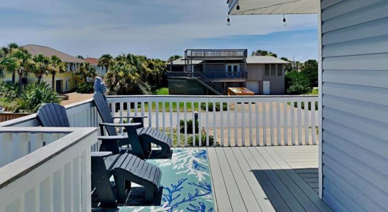 House with pool — photo 5