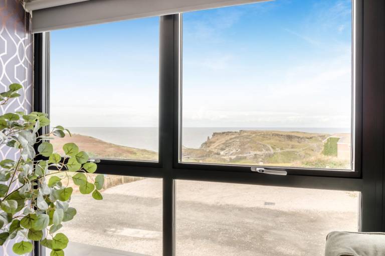 Fully equipped holiday apartment | Water view | Next to the beach | Pets allowed — photo 3