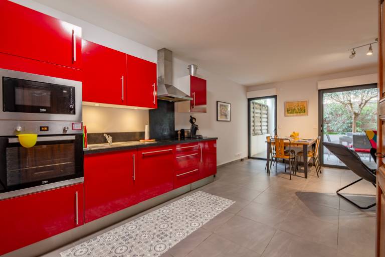 Rental apartment with patio & garden — photo 4