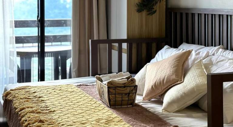 Holiday apartment with pool in Tagaytay