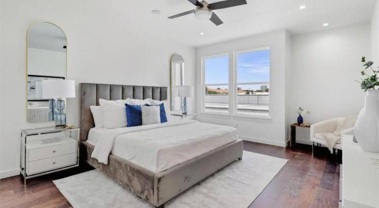 Villa with hot tub | Pet-friendly — photo 2