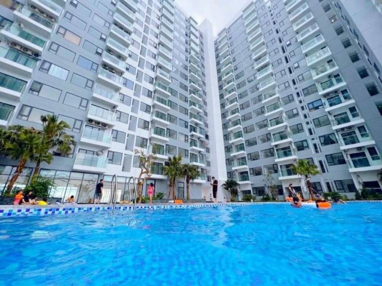Nice holiday apartment with pool, hot tub & garden | Water view | Good for workation | Pet-friendly — photo 3