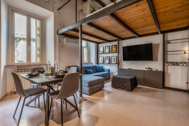 Family-friendly pleasant rental apartment | Near Naviglio Grande | Pet-friendly in Milan, OH