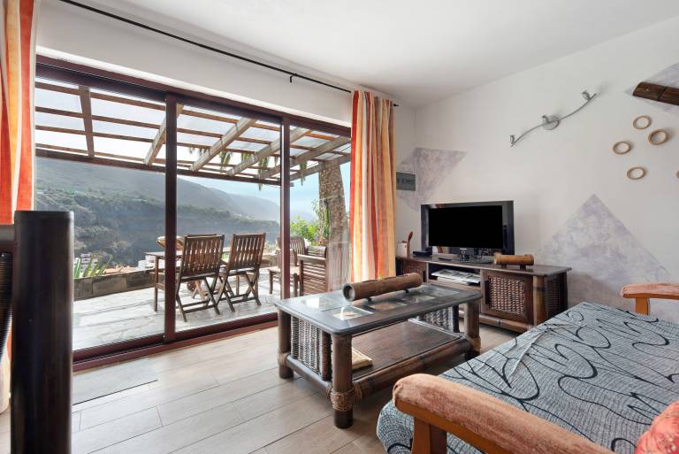 Apartament Ana with Mountain View, Sea View, Wi-Fi & Terrace — photo 2