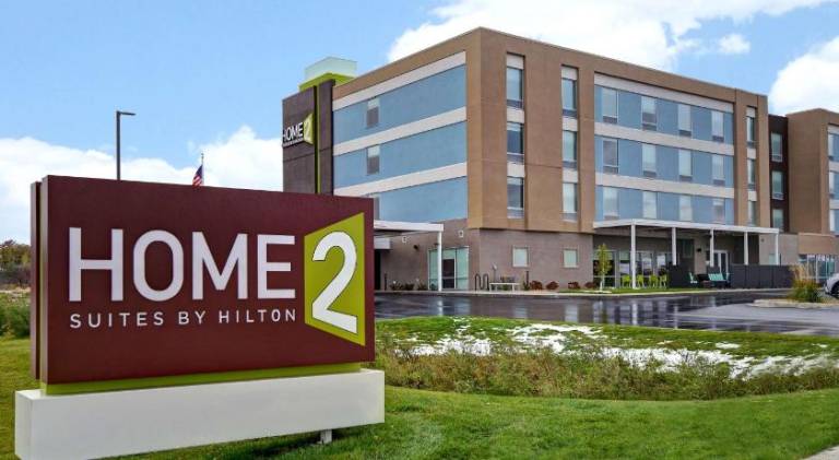 Home2 Suites by Hilton Eau Claire South — photo 3