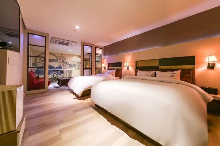 Zara Hotel