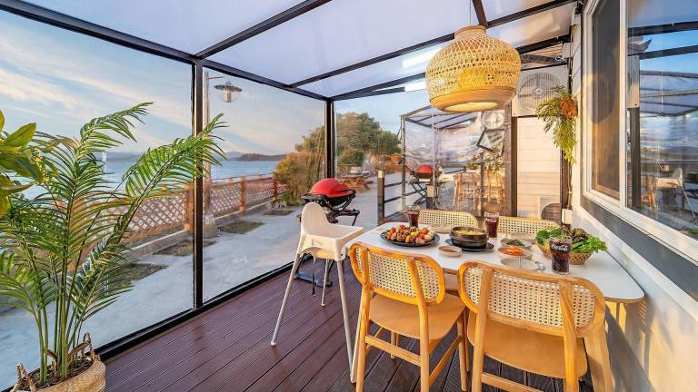 Yeosu Dangdangi Dog Family Pension Gold — photo 2