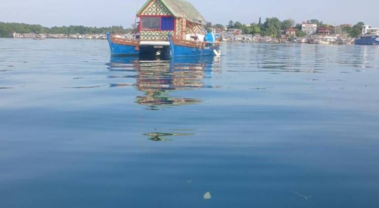 Boat with 1 room for 4 persons — photo 3