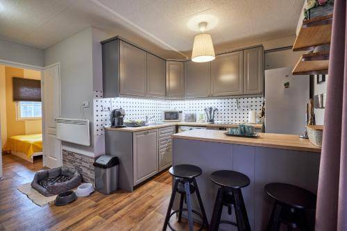 Apartman  Abádszalók