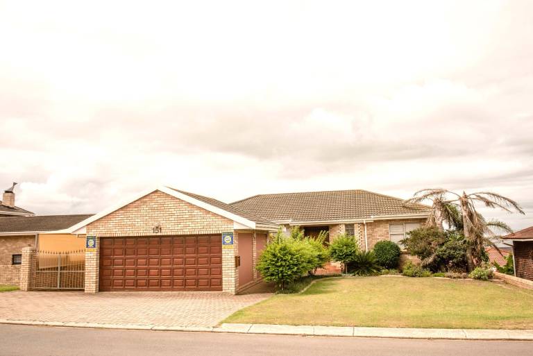 House  Jeffreys Bay