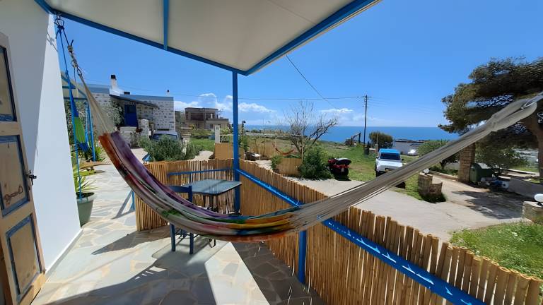 House with fast internet, terrace & garden | Garden view — photo 5