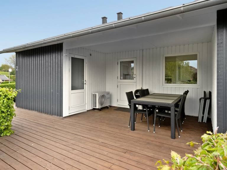 House with hot tub, terrace & garden | Sea view — photo 4