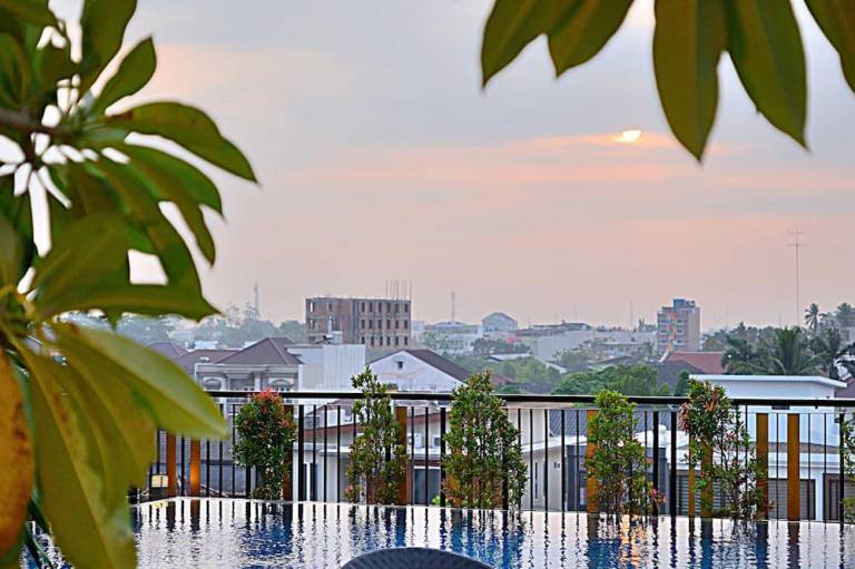 The 1O1 Palembang Rajawali