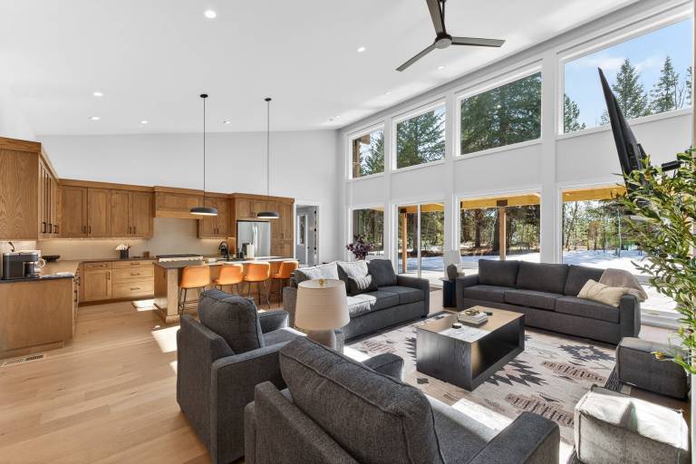 Ridge House- new home, sleeps 16, quiet neighborhood-, hot tub, trailer parking, pet friendly in McCall, ID