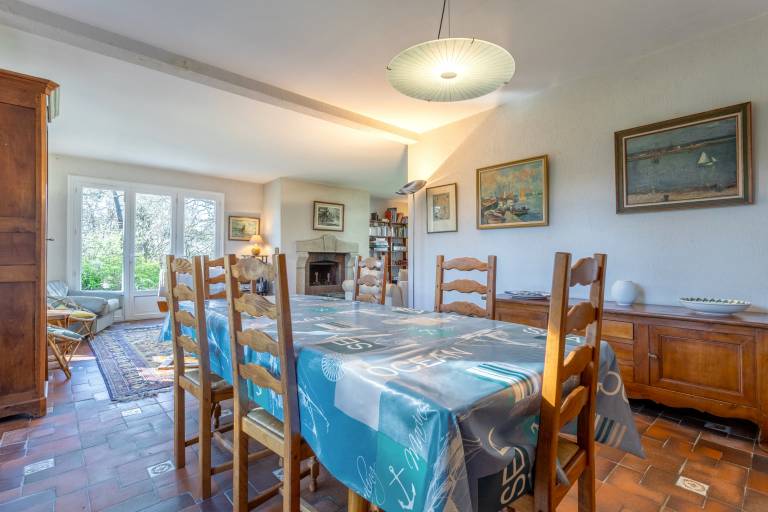 Holiday Home 'Grande Maison Familiale' with Private Terrace and Private Garden — photo 4