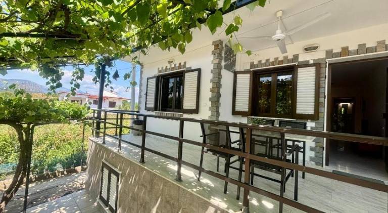 Rental apartment with terrace — photo 3