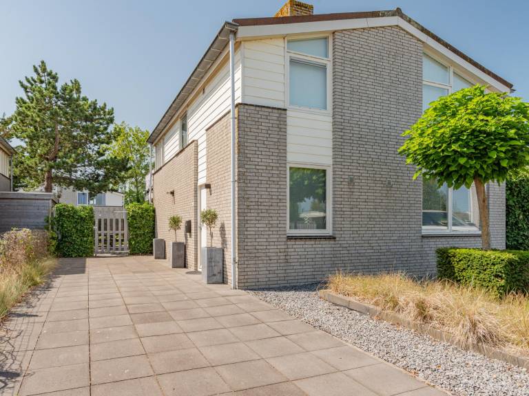 Beautiful vacation home with sauna & terrace | Beach nearby | Dogs allowed in Kamperland