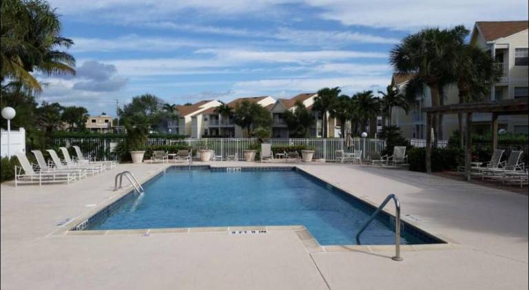 Wonderful apartment with pool | Pets allowed — photo 3