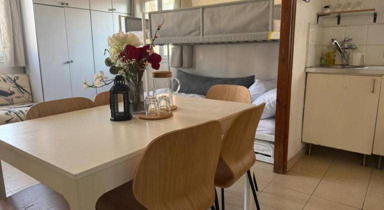 Vacation home with grill & terrace — photo 3