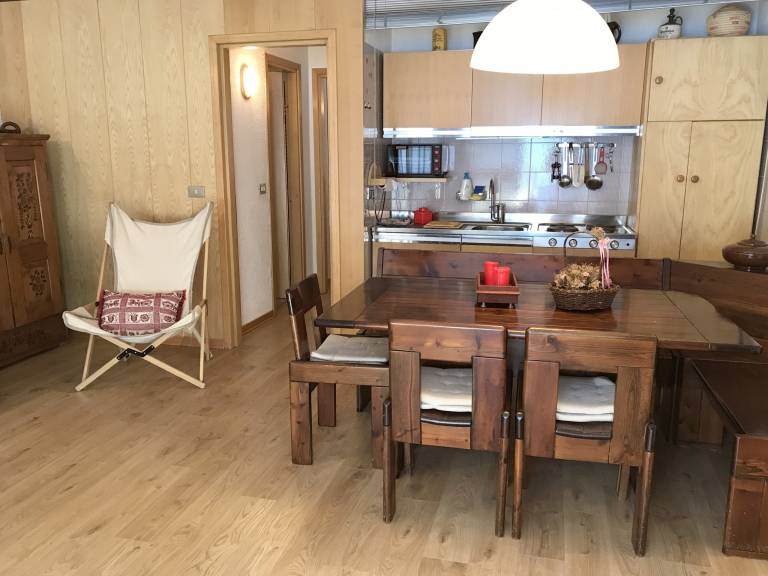 Apartment with garden — photo 3