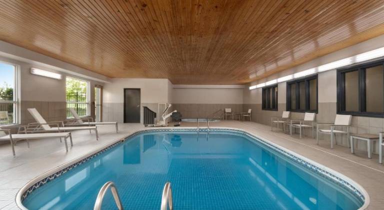 Country Inn & Suites by Radisson, Brookings, SD — photo 2