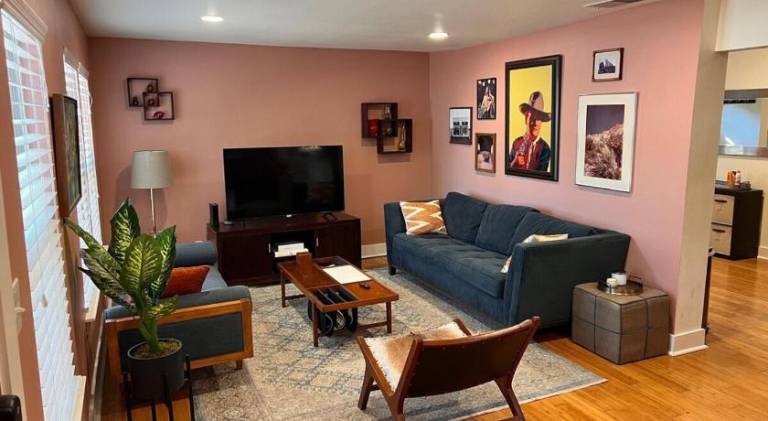 Spacious vacation home with hot tub | Dogs allowed in Austin, TX