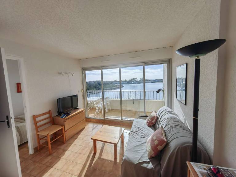 Rental apartment with pool — photo 2