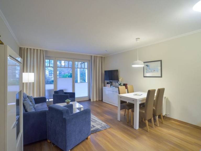 Komfort Ferienwohnung mit 1 Schlafzimmer und Terrasse im Erdgeschoss in Binz