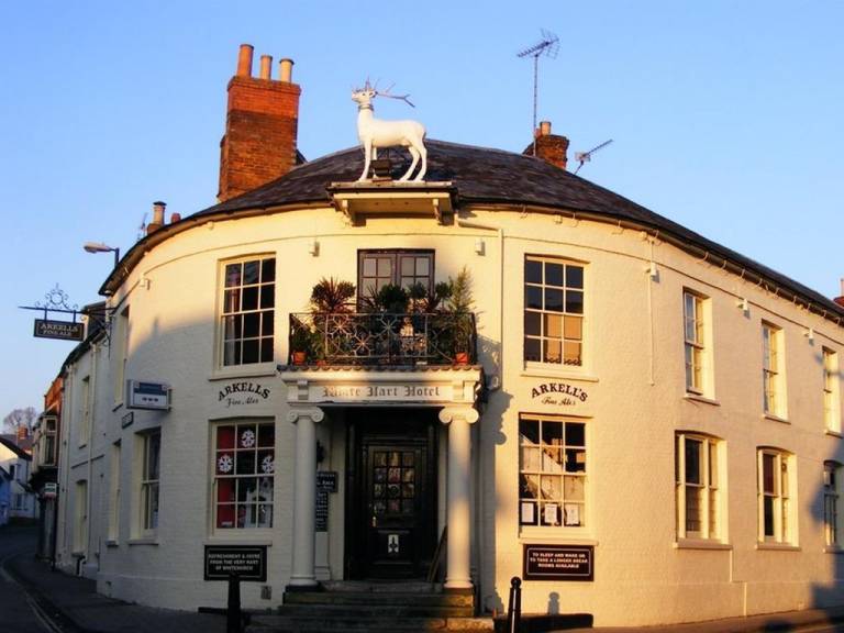 The White Hart Arkells Pub Group — photo 4