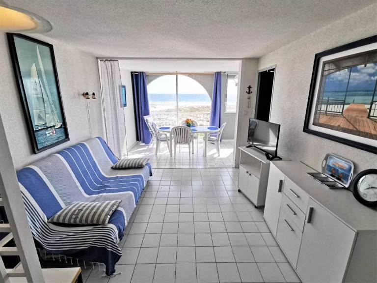 Apartment | Next to the beach | Dogs allowed — photo 2