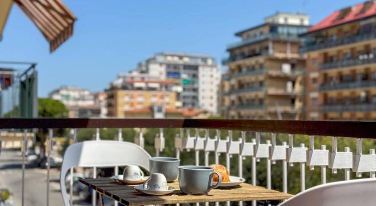 10 seats Wi-fi 3 bedrooms 2 bathrooms near the sea in Grottammare