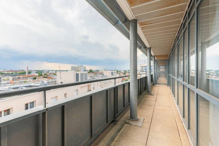 Serviced apartment with terrace | Suitable for remote work — photo 4