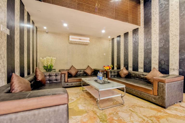 Capital O Good Luck Residency Hotel — photo 4
