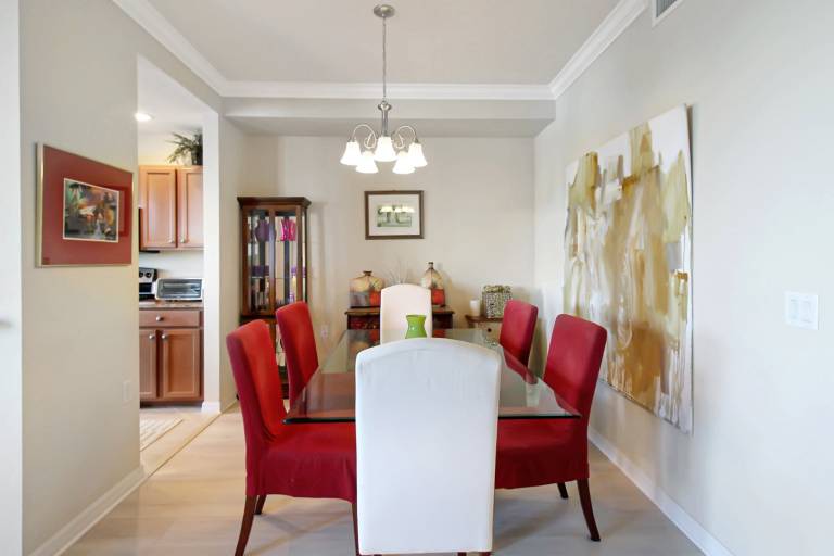 Child-friendly condo with pool & jacuzzi | Lake view | Good for workation | Pets allowed — photo 4