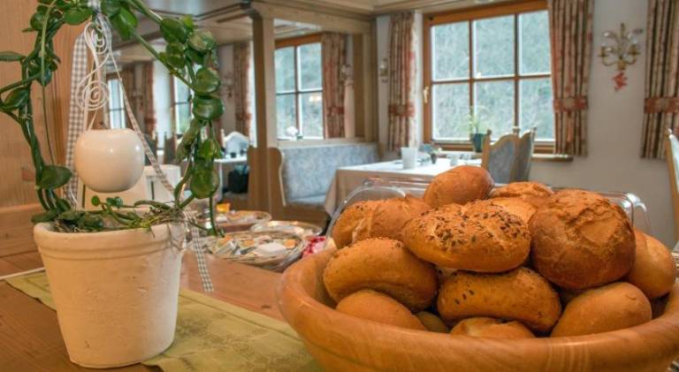 Hotel & Gasthof Hubertushohe - Ihr Hotel fur Urlaub mit Hund — photo 4
