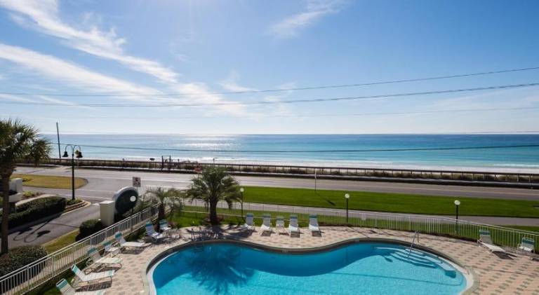 Beautiful rental apartment with jacuzzi | Pets allowed — photo 3