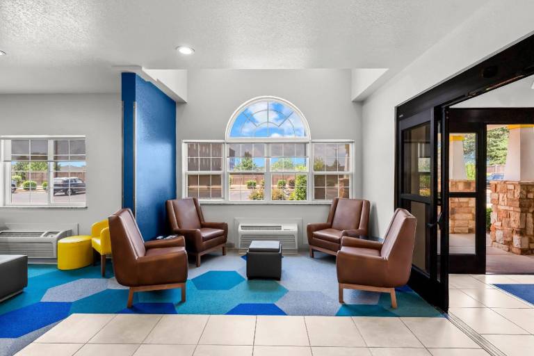 Microtel Inn & Suites by Wyndham Searcy — photo 2