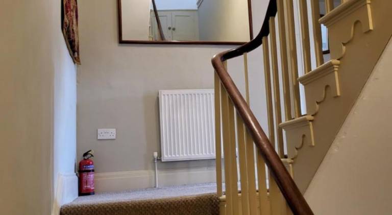 Vacation home with terrace | Close to National Railway Museum | Pets allowed — photo 5