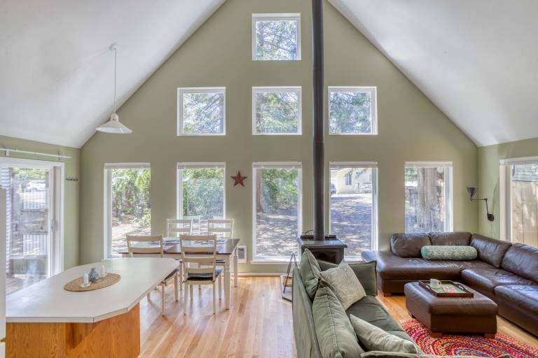 House  Manzanita