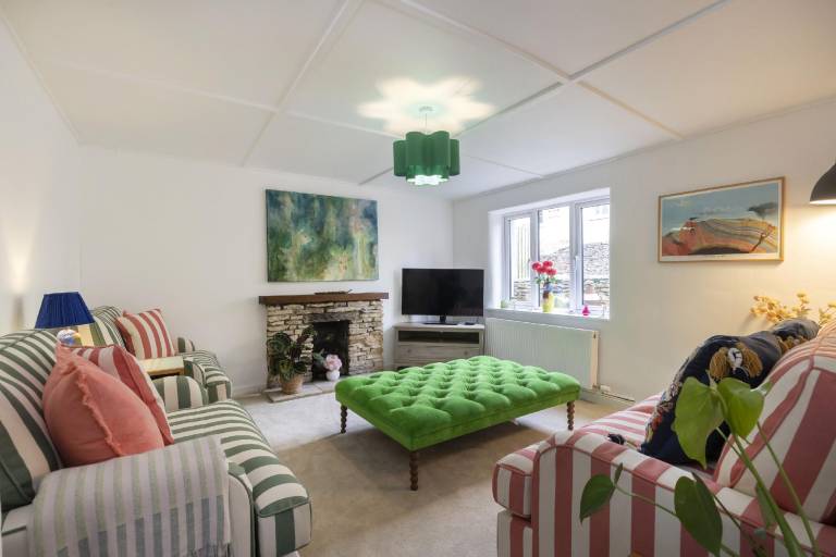 Cosy 2 Bed Cotswold Stone Cottage in Cirencester in Cirencester