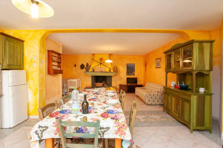 Rental apartment with fast internet, grill & terrace — photo 3