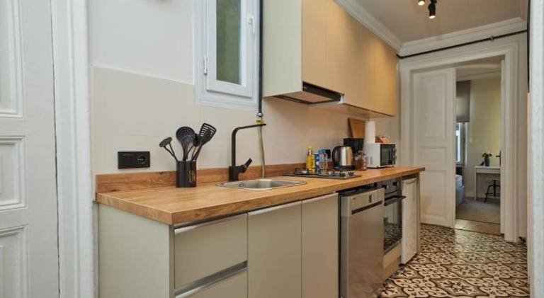 Spacious 3BR 2Bath AC in Center - Santur D9 — photo 4