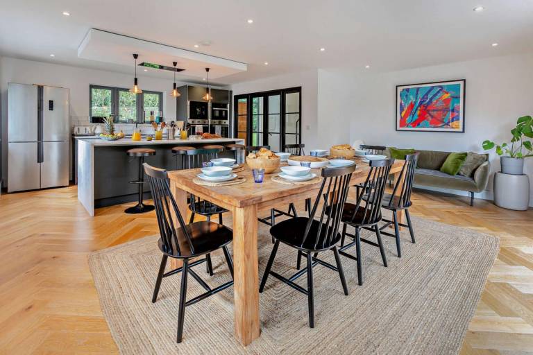 Fully equipped beautiful cottage with BBQ & yard | Pets are welcome — photo 4