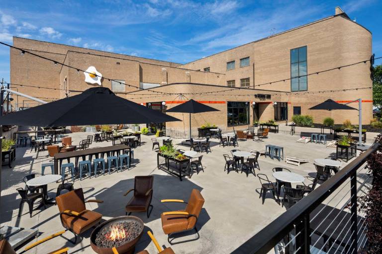Hotel Grinnell Downtown, an Ascend Collection Hotel — photo 4