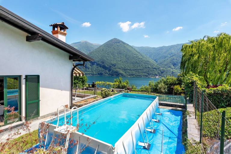 Villa  Valsolda