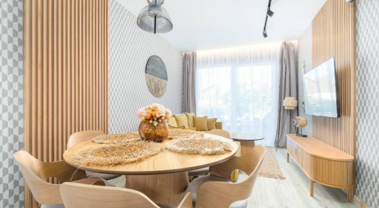 Apartment with pool & jacuzzi — photo 4