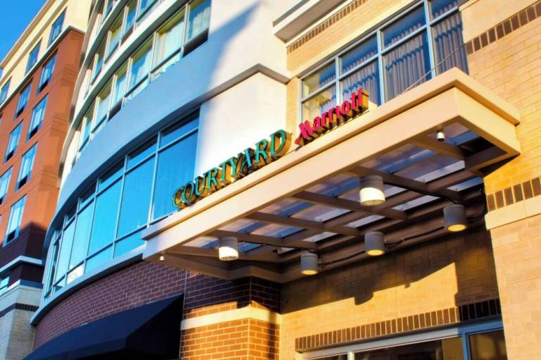 Courtyard by Marriott Newark Downtown