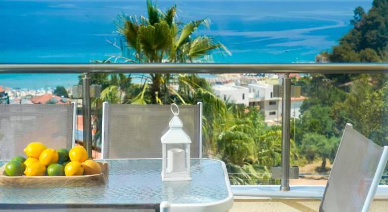 INROY SEA VIEW APARTMENTS in Thasos