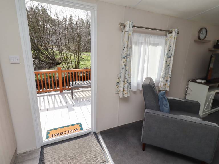 Family-friendly cottage with yard | Pets allowed — photo 4